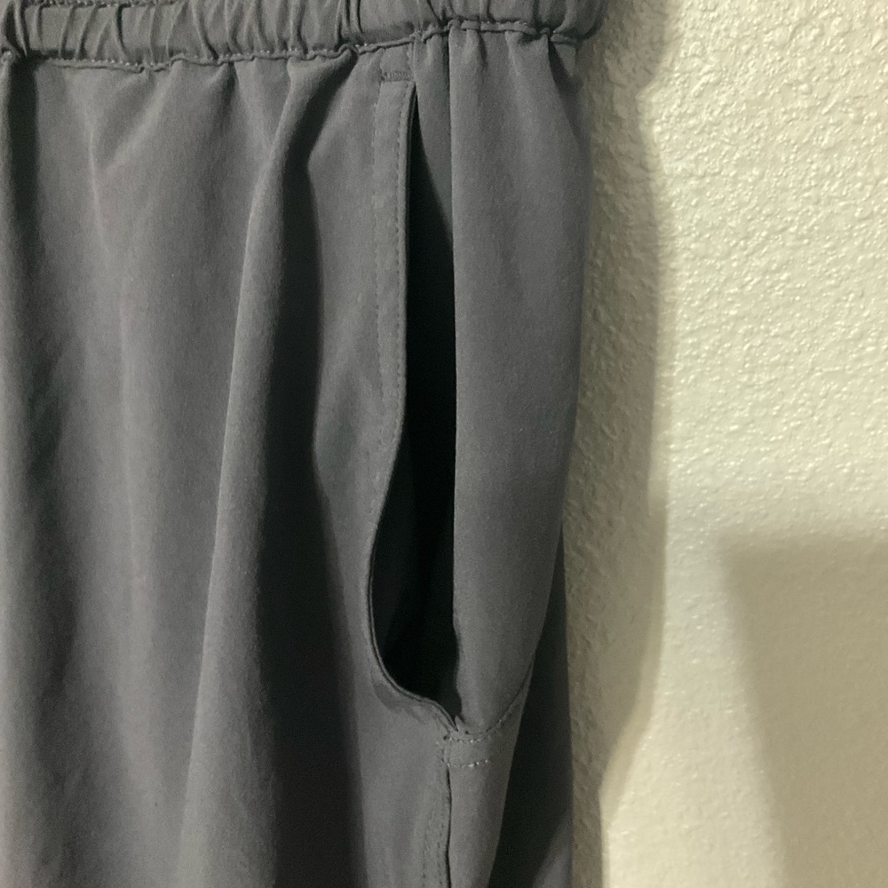 Athleta Attitude Crop Pant, Gray color Knit waistband for ease of movement B10 - Picture 9 of 15